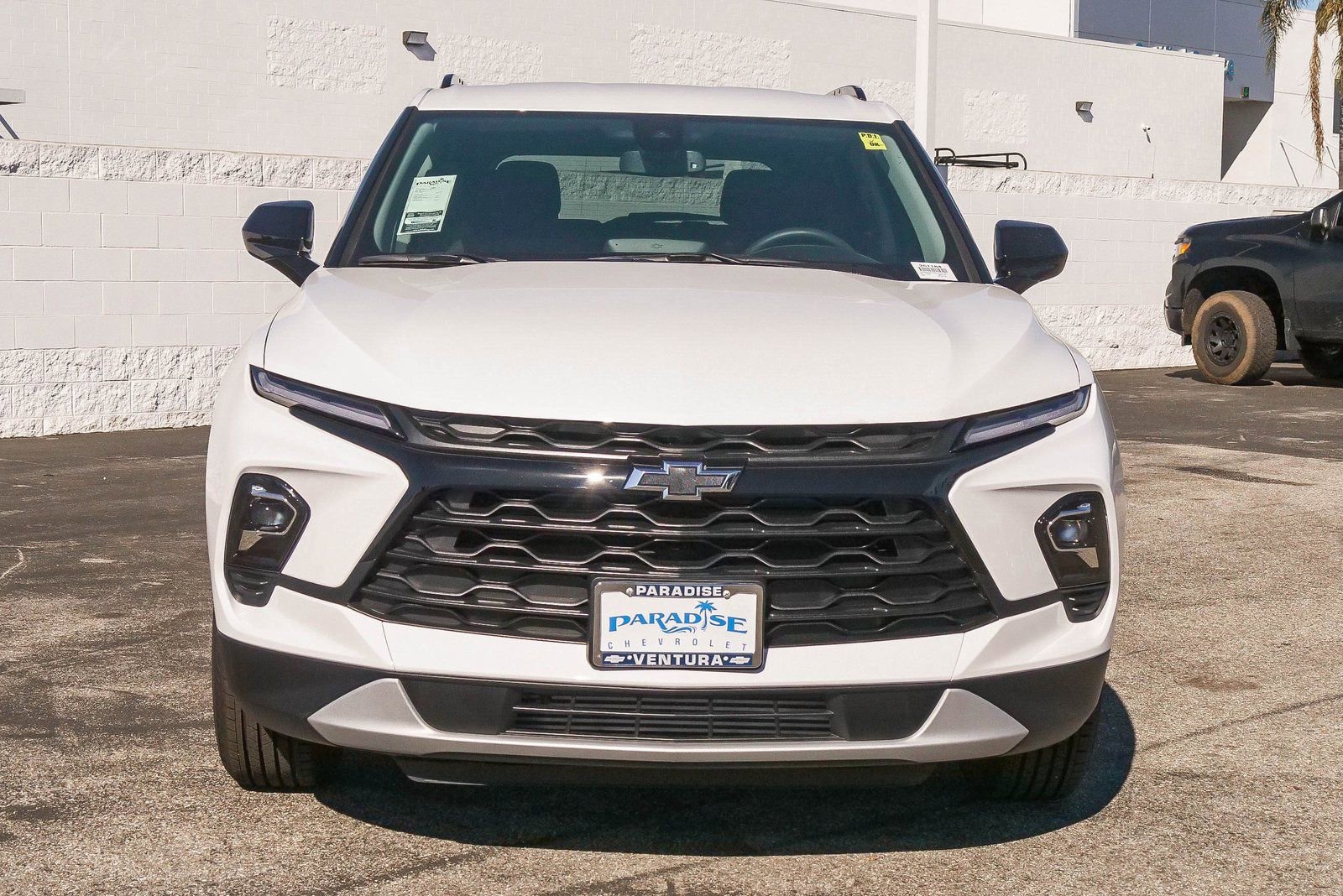 New 2025 Chevrolet Blazer LT w/ Convenience Package image 2