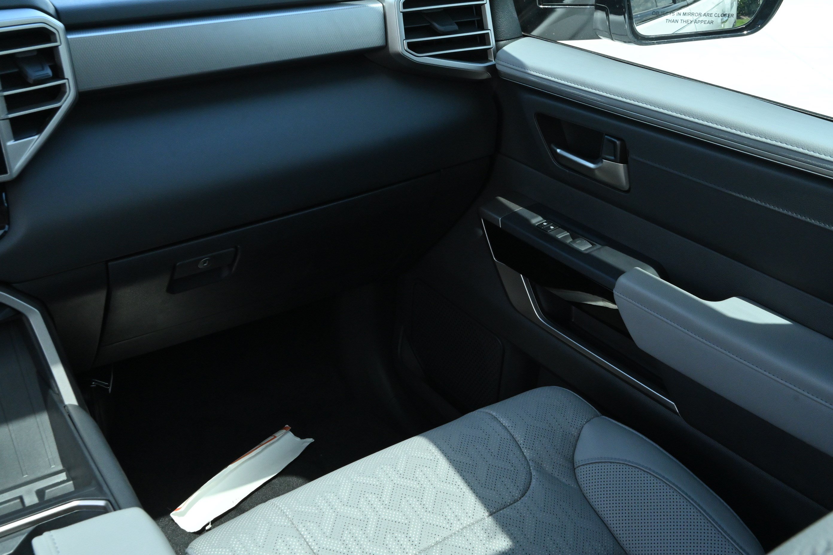 Used 2024 Toyota Tundra Limited AWD/4WD image 29