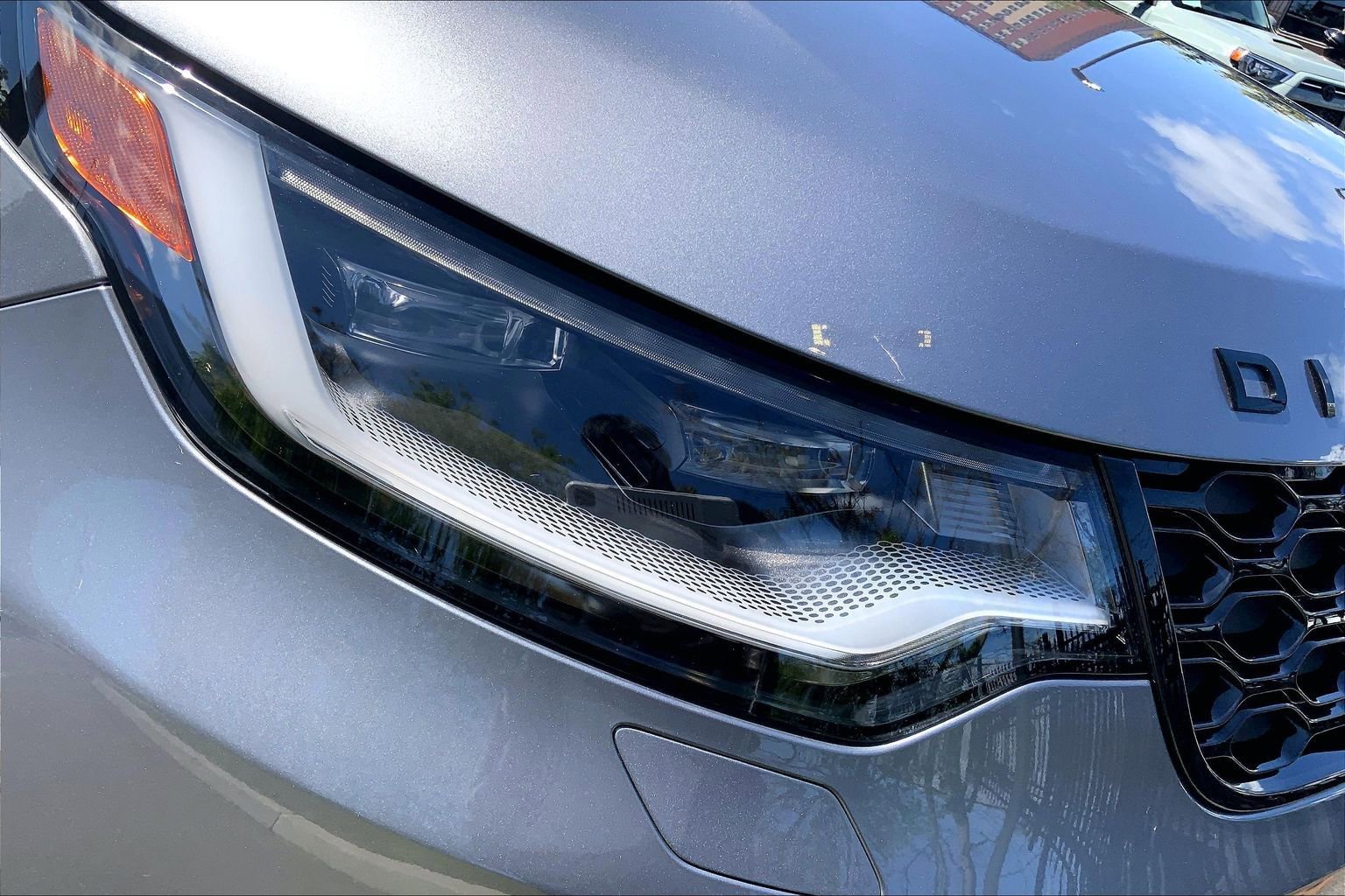 Certified 2025 Land Rover Discovery Dynamic SE AWD/4WD image 27