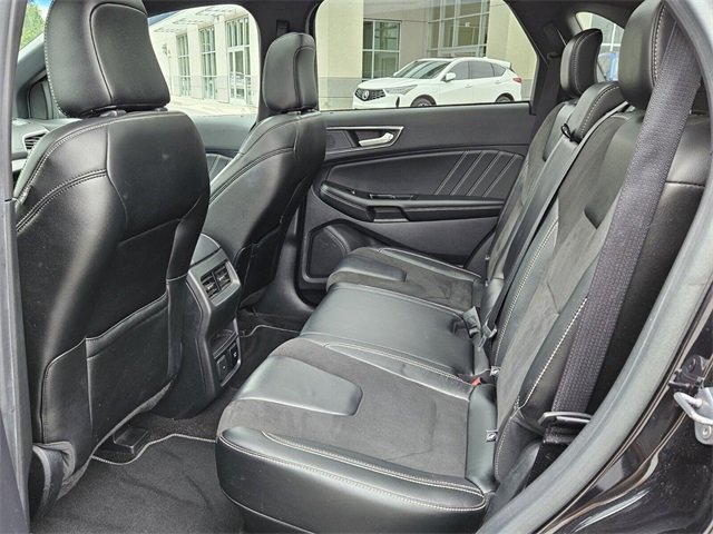 Used 2020 Ford Edge ST image 4