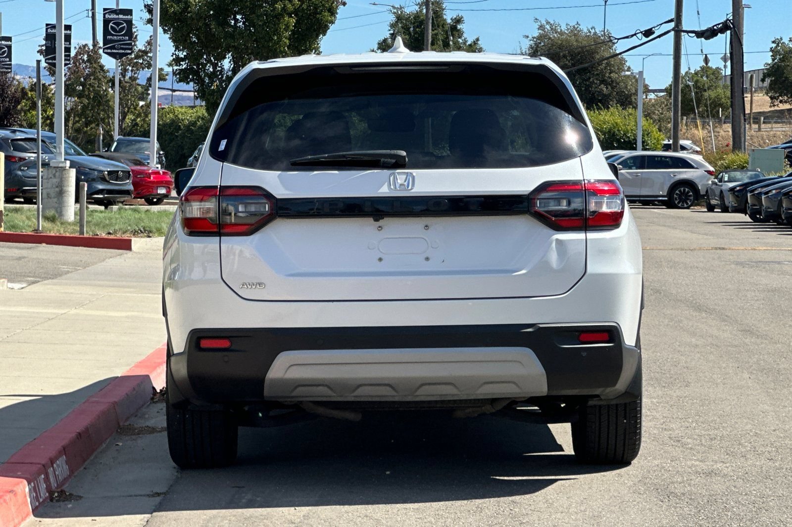 Used 2025 Honda Pilot EX-L image 5