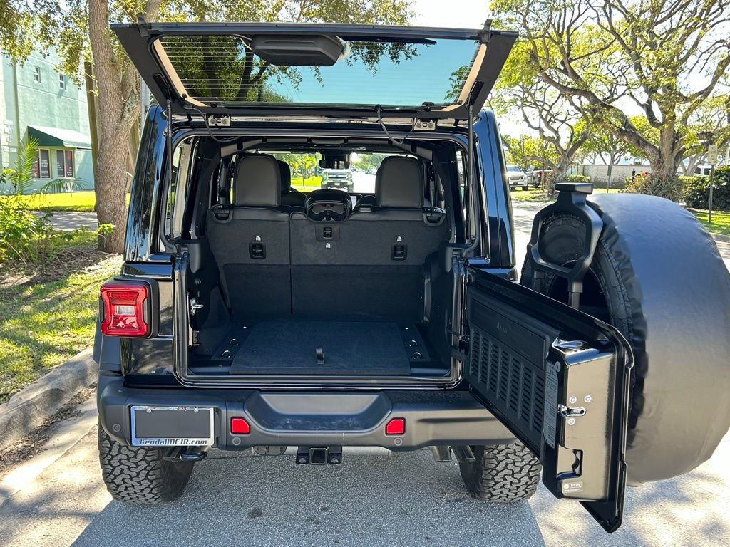 New 2026 Jeep Wrangler Unlimited Rubicon 392 w/ Quick Order Package 27X Moab AWD/4WD image 45