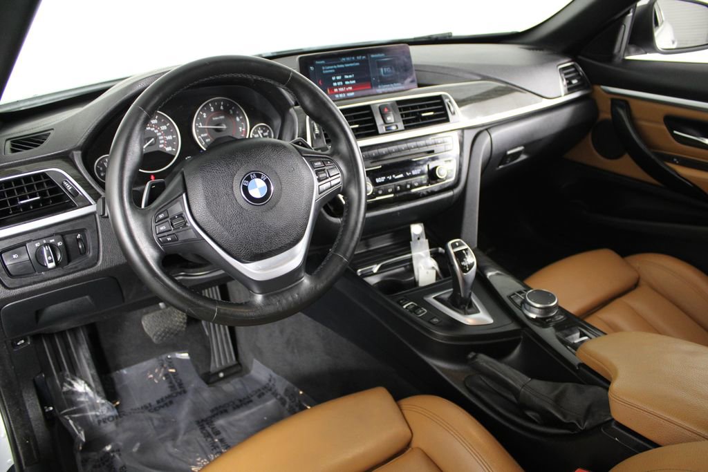 Used 2018 BMW 430i xDrive Convertible w/ Premium Package image 17