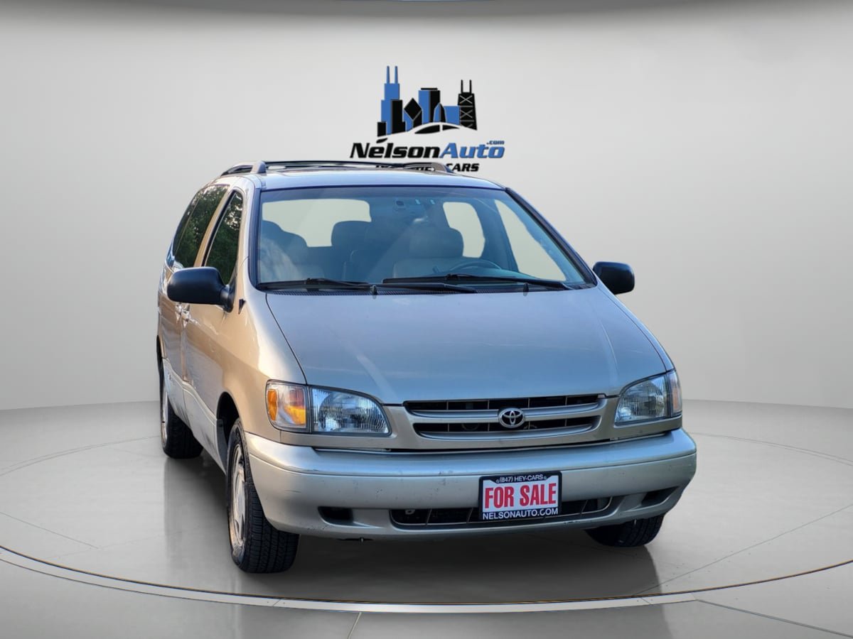 Used 2000 Toyota Sienna XLE w/ XLE Luxury Pkg FWD image 3