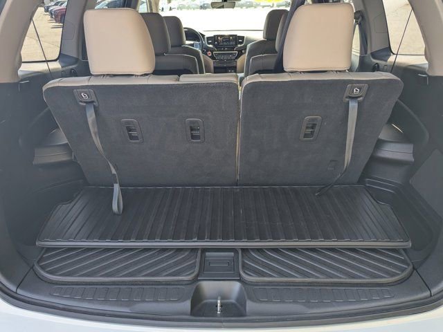 Used 2019 Honda Pilot Elite image 17
