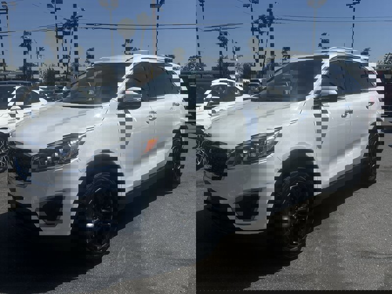 Used 2018 Kia Sorento LX w/ LX V6 Convenience Package image 12