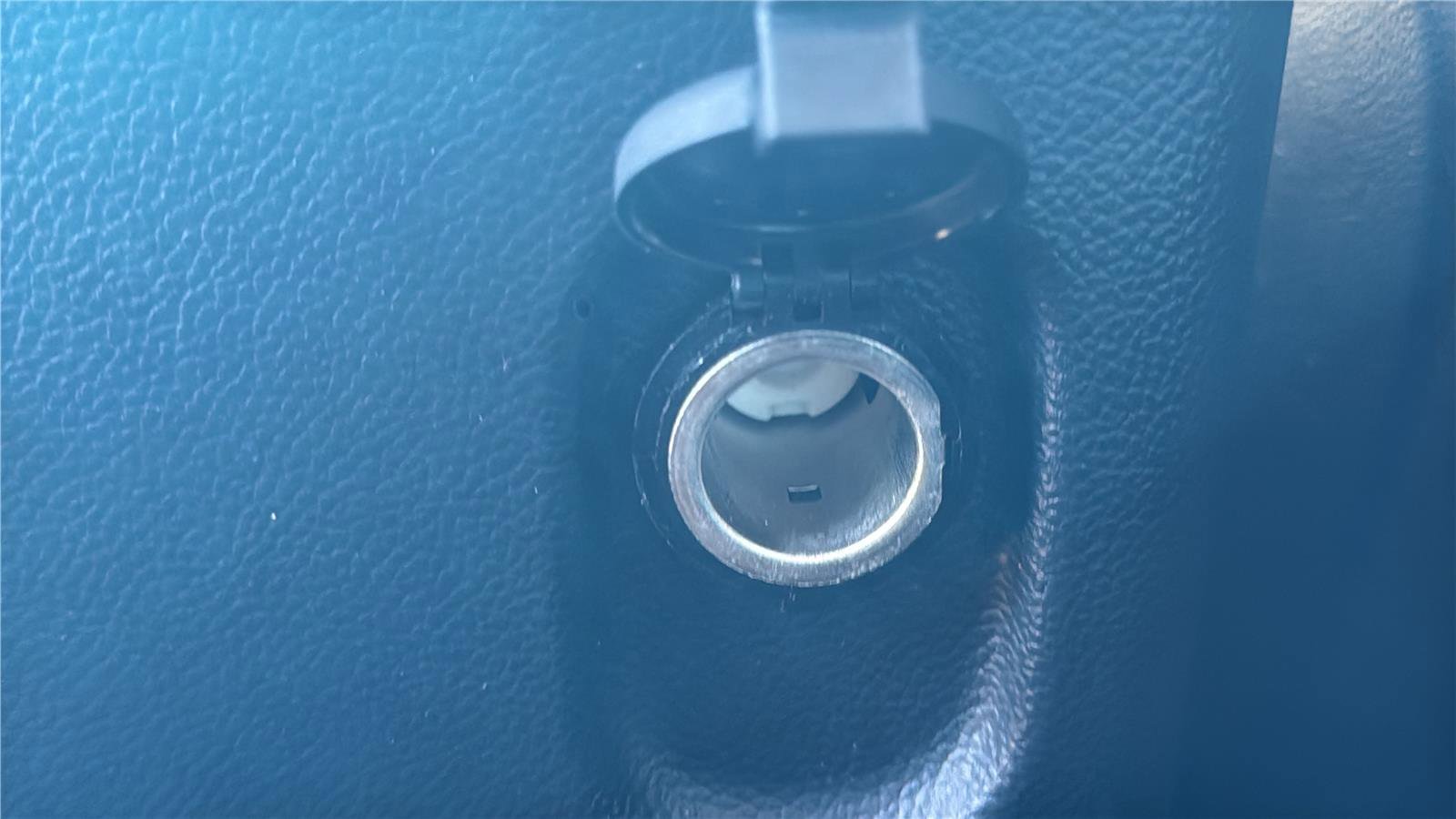 Used 2017 INFINITI QX70 AWD image 25