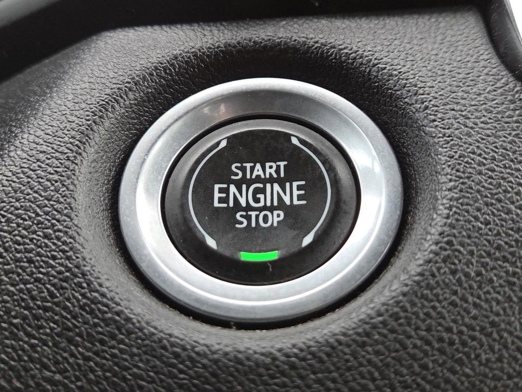 Used 2023 Chevrolet Colorado W/T image 31