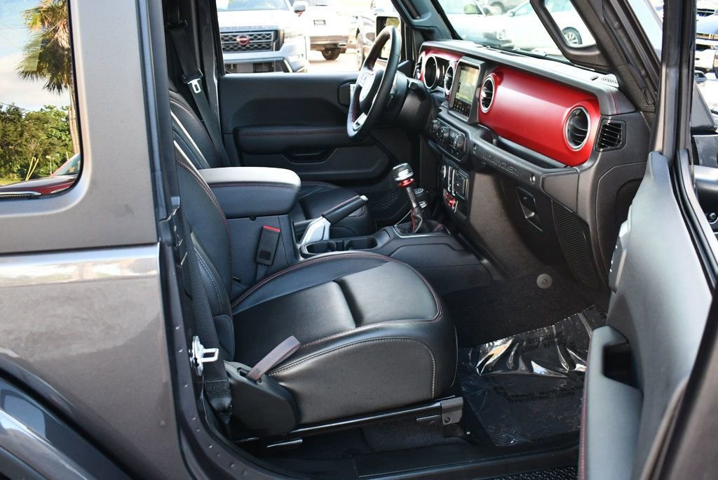 Used 2022 Jeep Wrangler Rubicon w/ Steel Bumper Group image 46