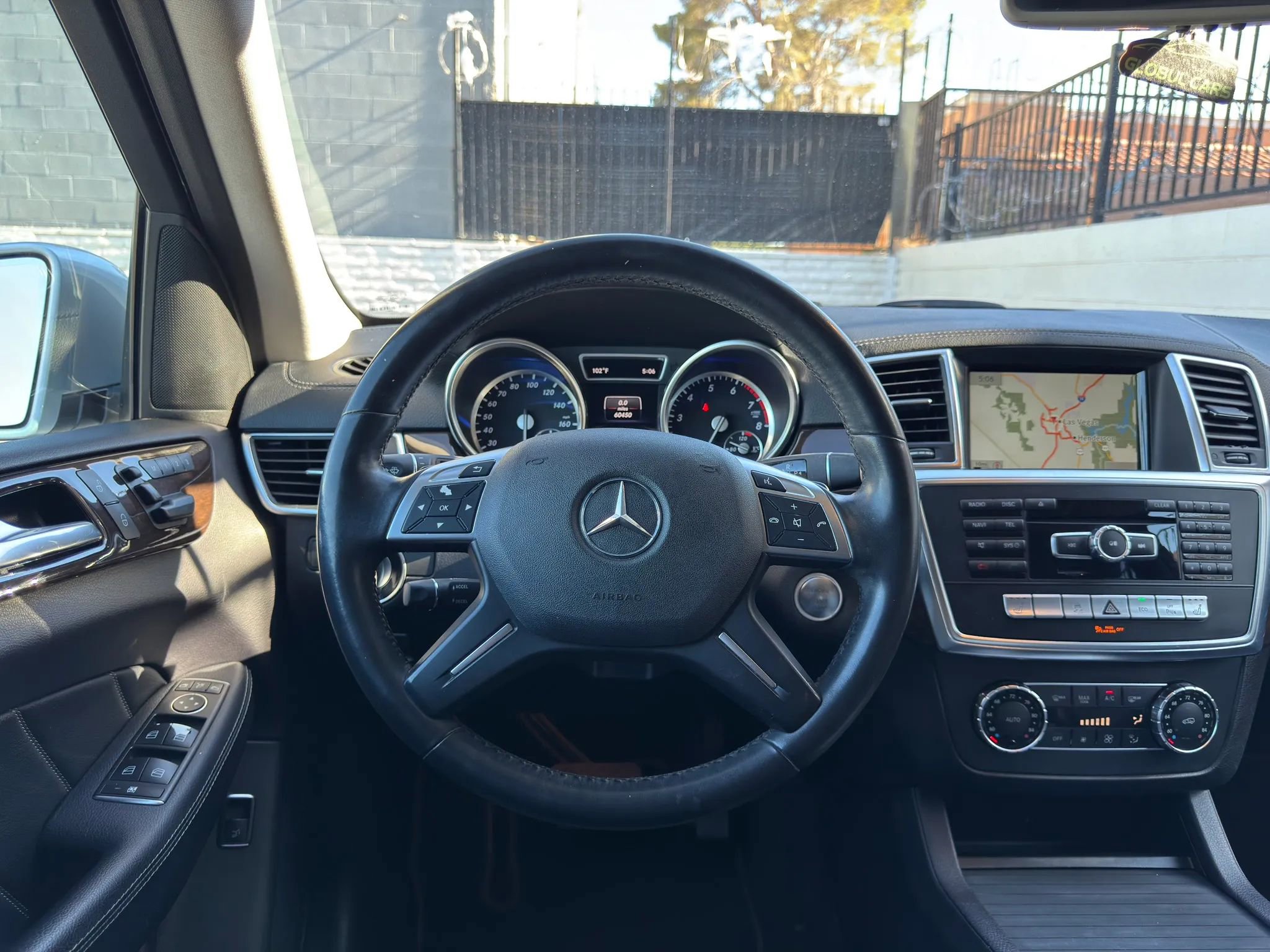 Used 2016 Mercedes-Benz GL 450 4MATIC image 24