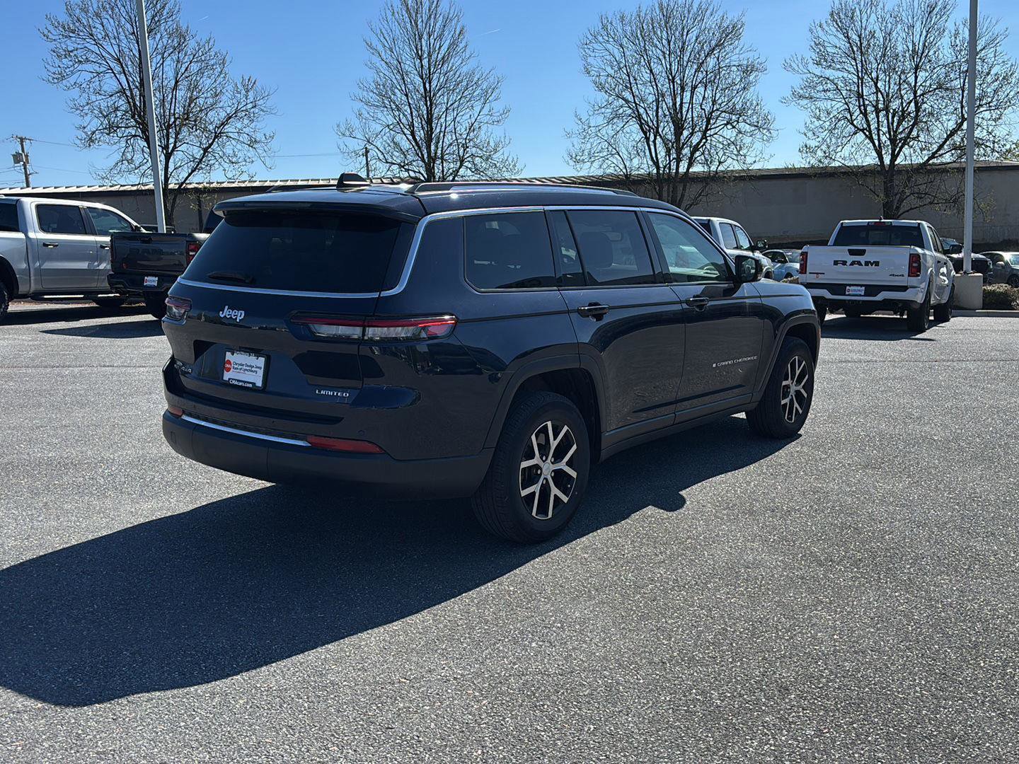 Used 2023 Jeep Grand Cherokee L Limited w/ Trailer Tow Group (B) image 7