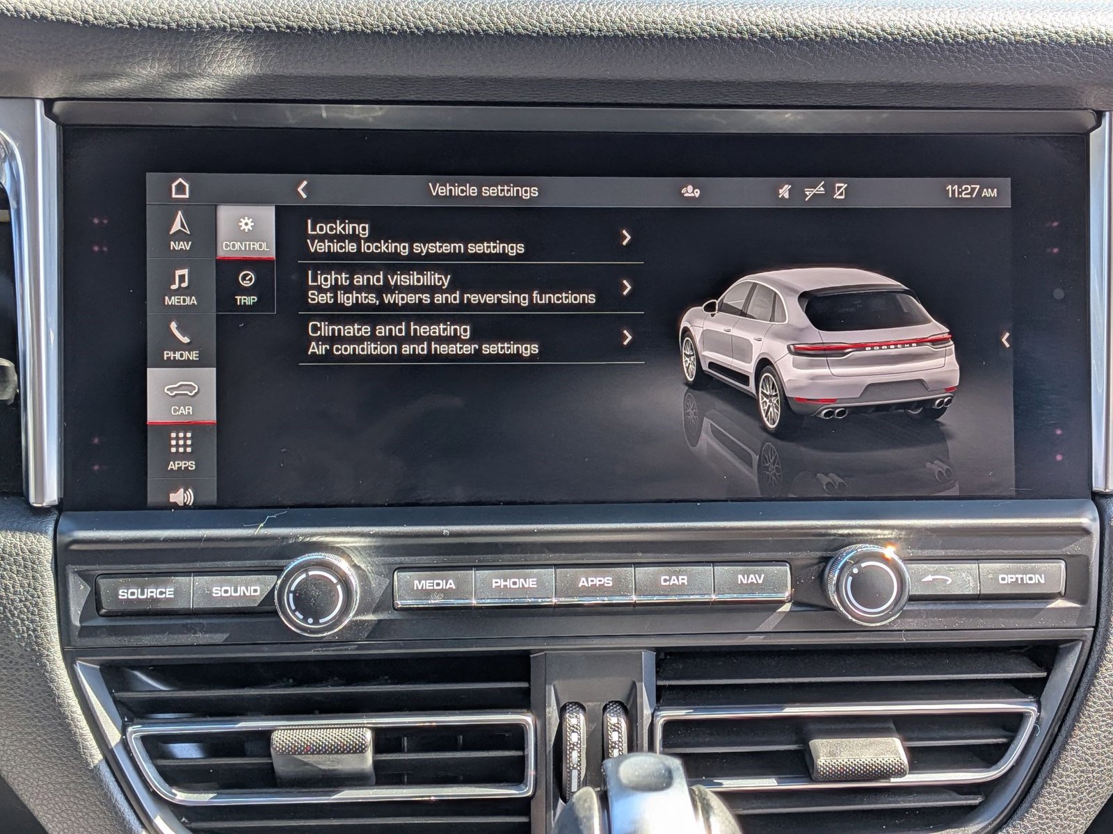 Used 2021 Porsche Macan S image 19