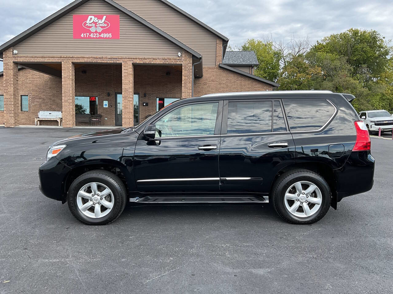 Used 2011 Lexus GX 460 Premium image 2