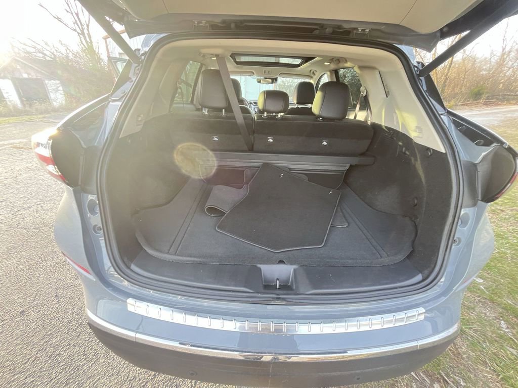 Used 2024 Nissan Murano Platinum w/ Cargo Package image 24