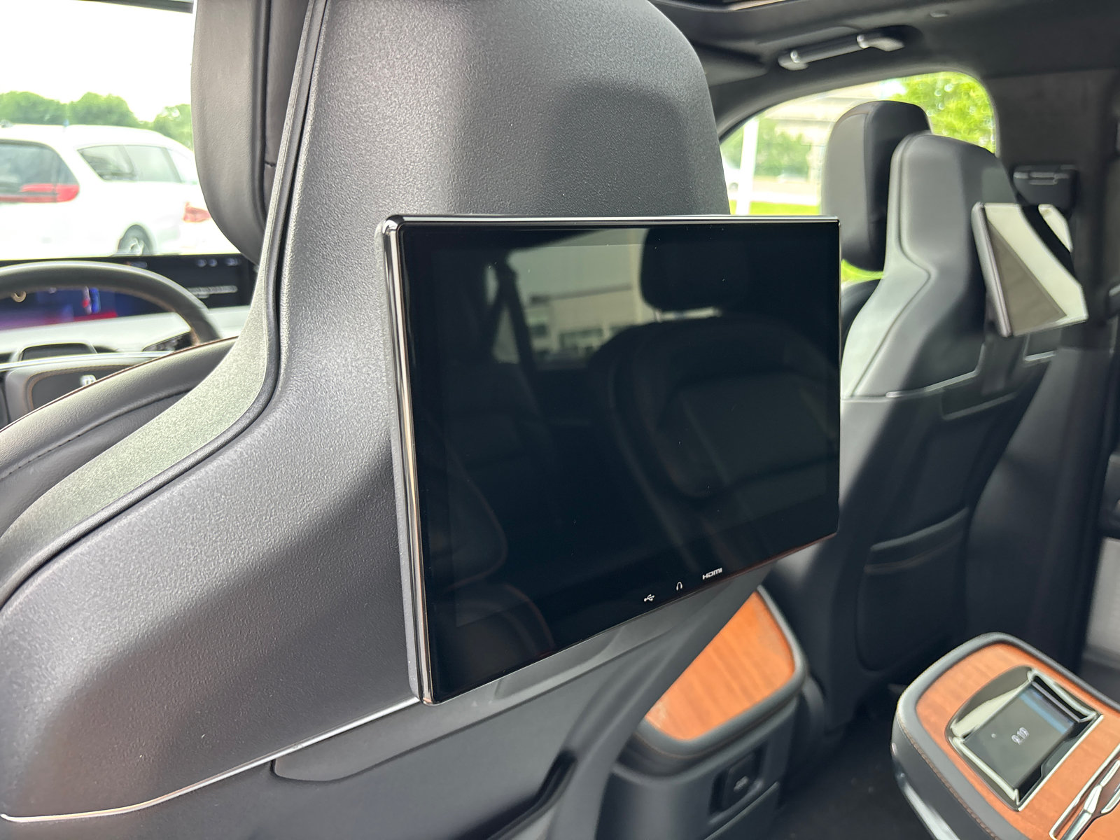 New 2026 Lincoln Navigator L Black Label AWD/4WD image 34