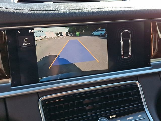 Used 2018 Porsche Panamera 4 image 24