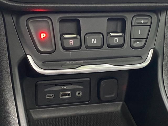 Used 2019 GMC Terrain Denali w/ Advanced Safety Package image 19