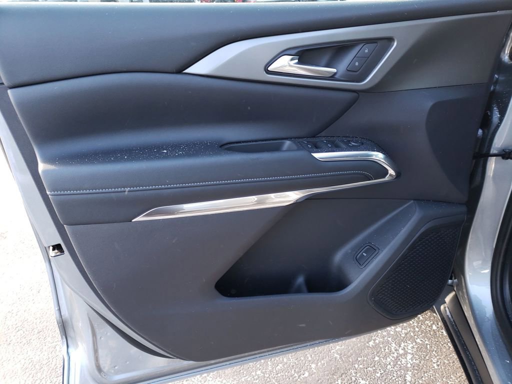 New 2026 Chevrolet Traverse LT w/ LPO, Floor Liner Package image 10