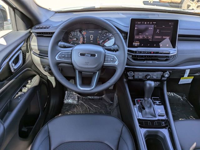 New 2026 Jeep Compass Latitude image 16