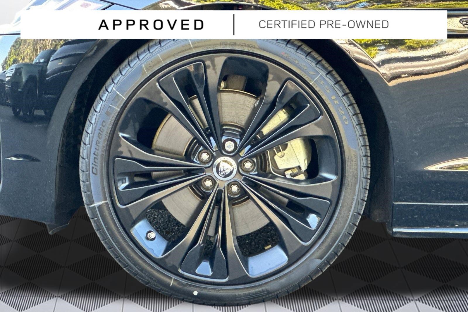 Used 2024 Jaguar XF R-Dynamic SE AWD/4WD image 13