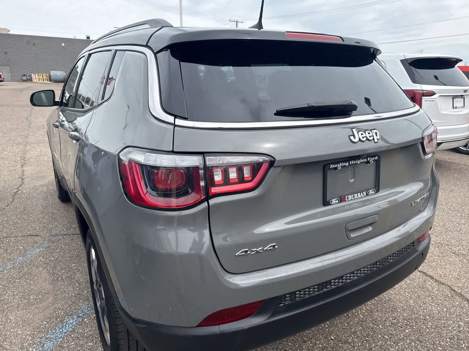 Used 2019 Jeep Compass Limited AWD/4WD image 4