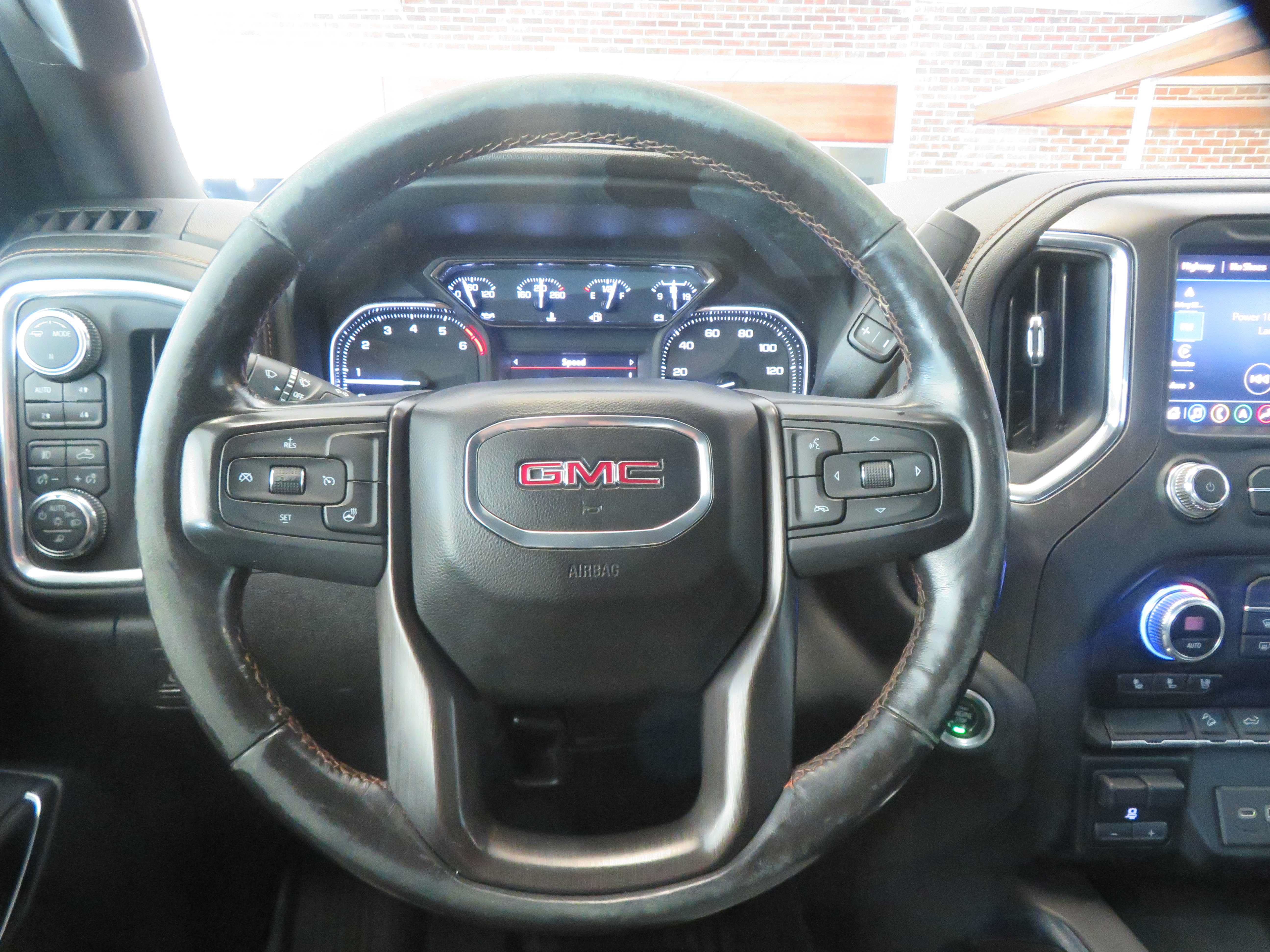 Used 2022 GMC Sierra 1500 AT4 w/ AT4 Preferred Package AWD/4WD image 30