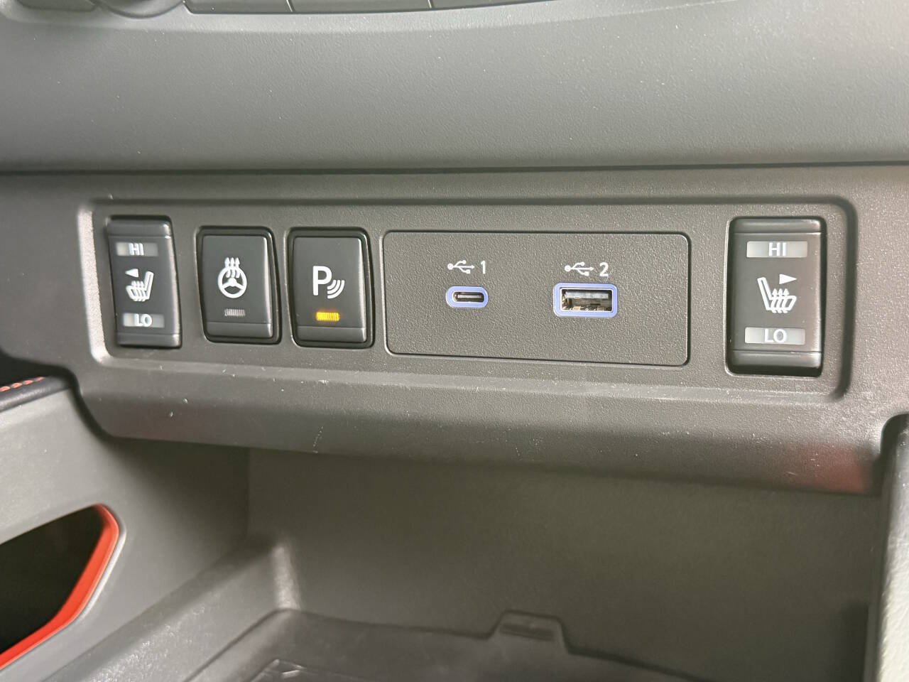 Used 2023 Nissan Frontier PRO-4X w/ Pro Convenience Package AWD/4WD image 32