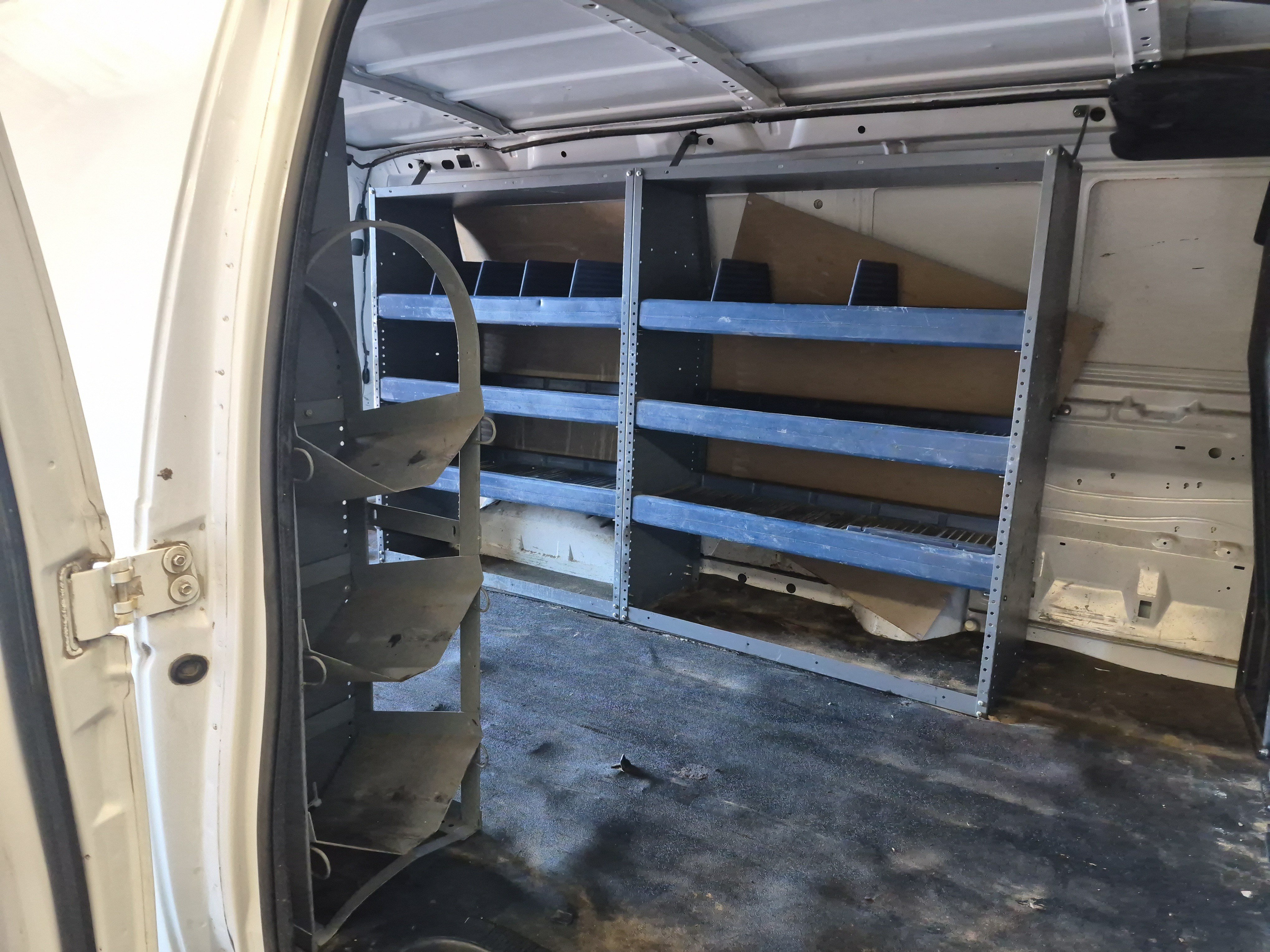 Used 2014 Ford E-250 and Econoline 250 RWD image 16