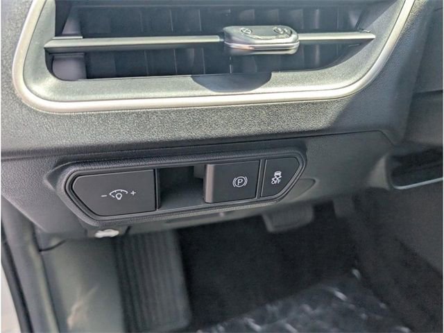 New 2025 Kia K4 LXS image 17