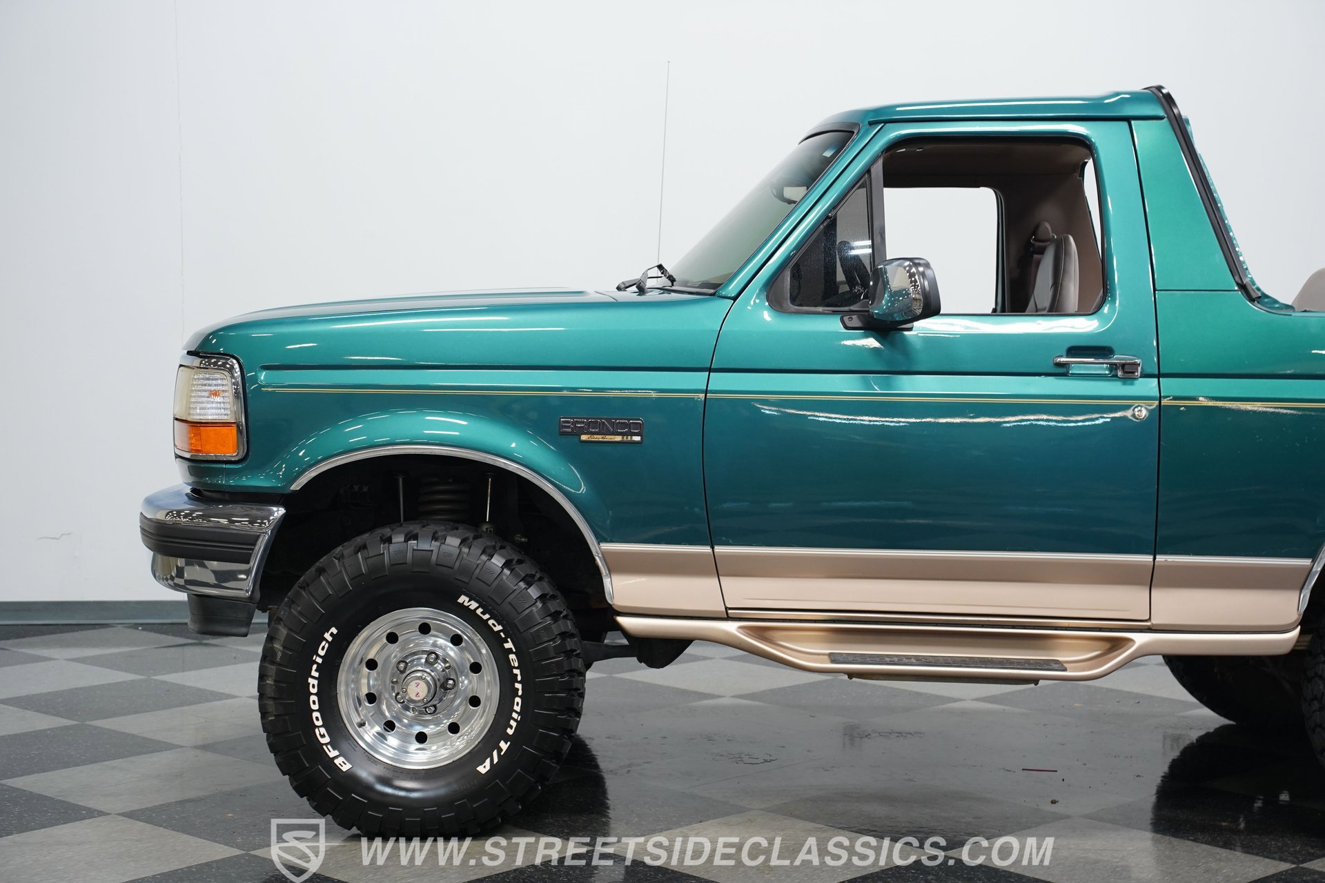 Used 1996 Ford Bronco Eddie Bauer image 20
