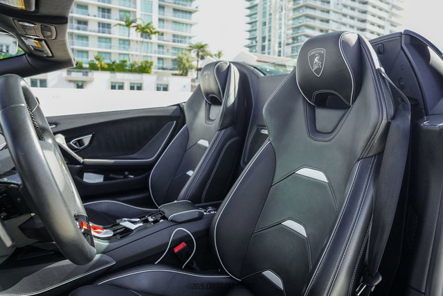 Used 2020 Lamborghini Huracan EVO AWD/4WD image 33