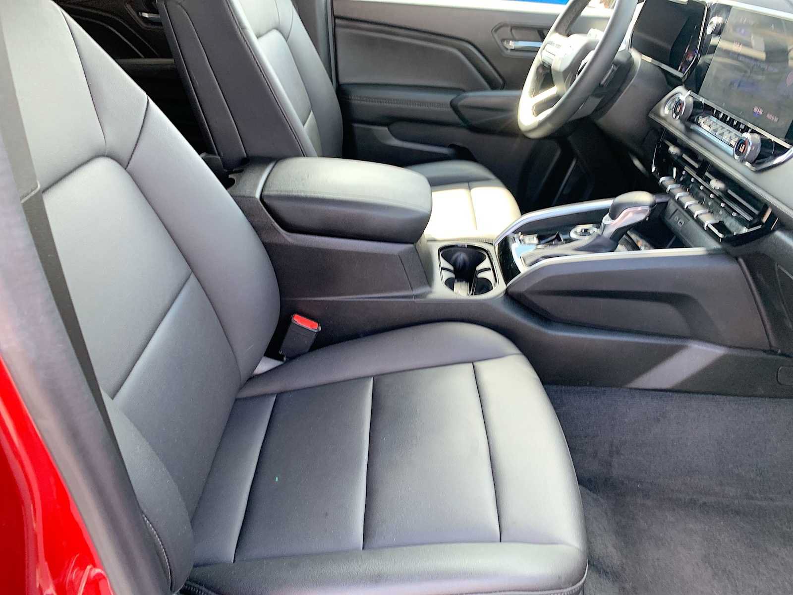 Certified 2023 Chevrolet Colorado LT w/ LT Convenience Package III AWD/4WD image 26