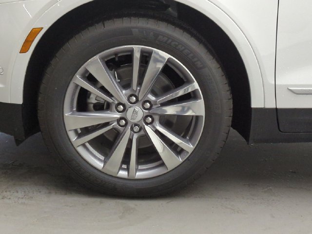 New 2026 Cadillac XT5 Premium Luxury w/ LPO, Floor Liner Package AWD/4WD image 29