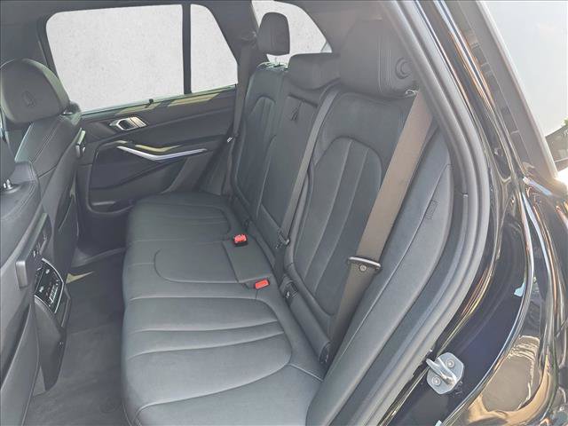 Used 2019 BMW X5 xDrive40i w/ Premium Package 2 AWD/4WD image 14