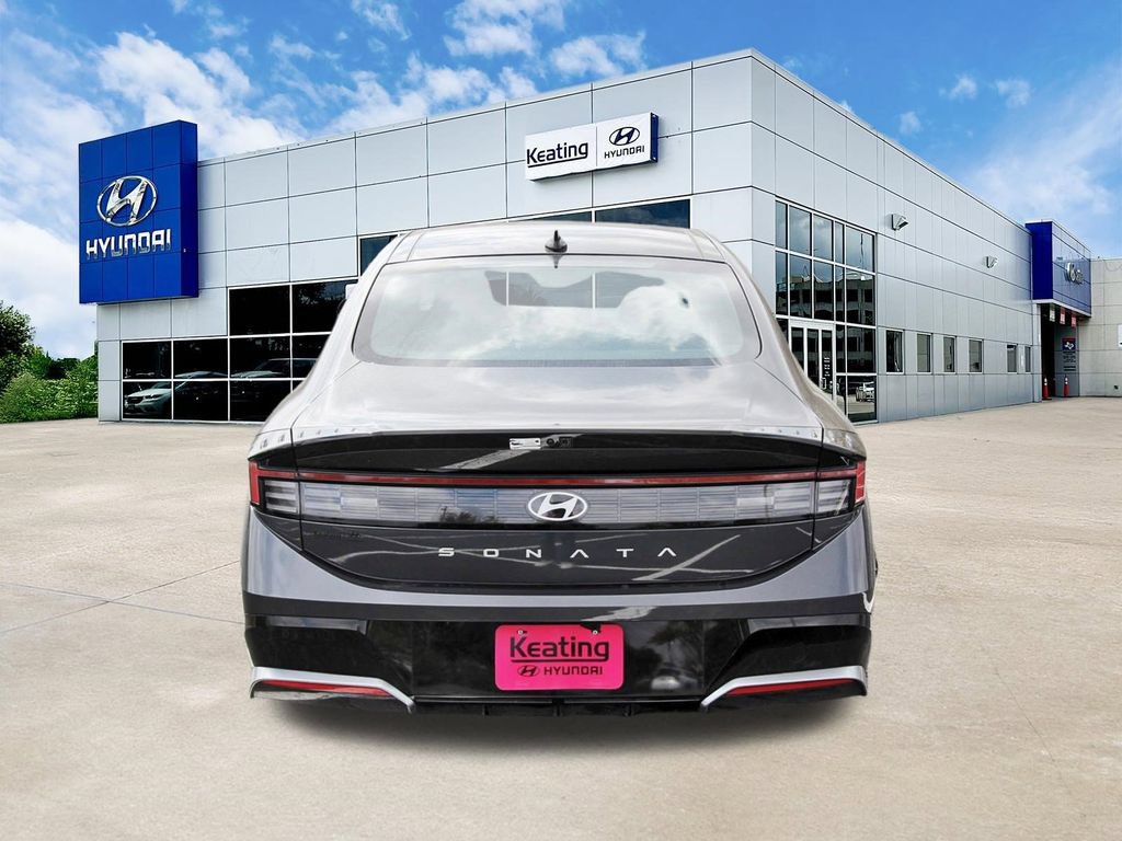Used 2025 Hyundai Sonata SEL FWD image 6