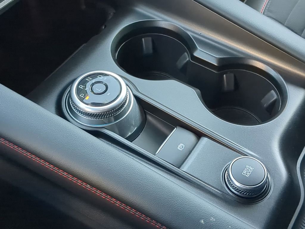 Used 2025 Ford Explorer ST-Line w/ ST-Line Street Pack image 20