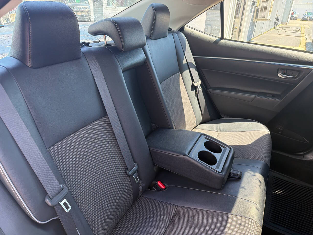 Used 2015 Toyota Corolla S FWD image 33