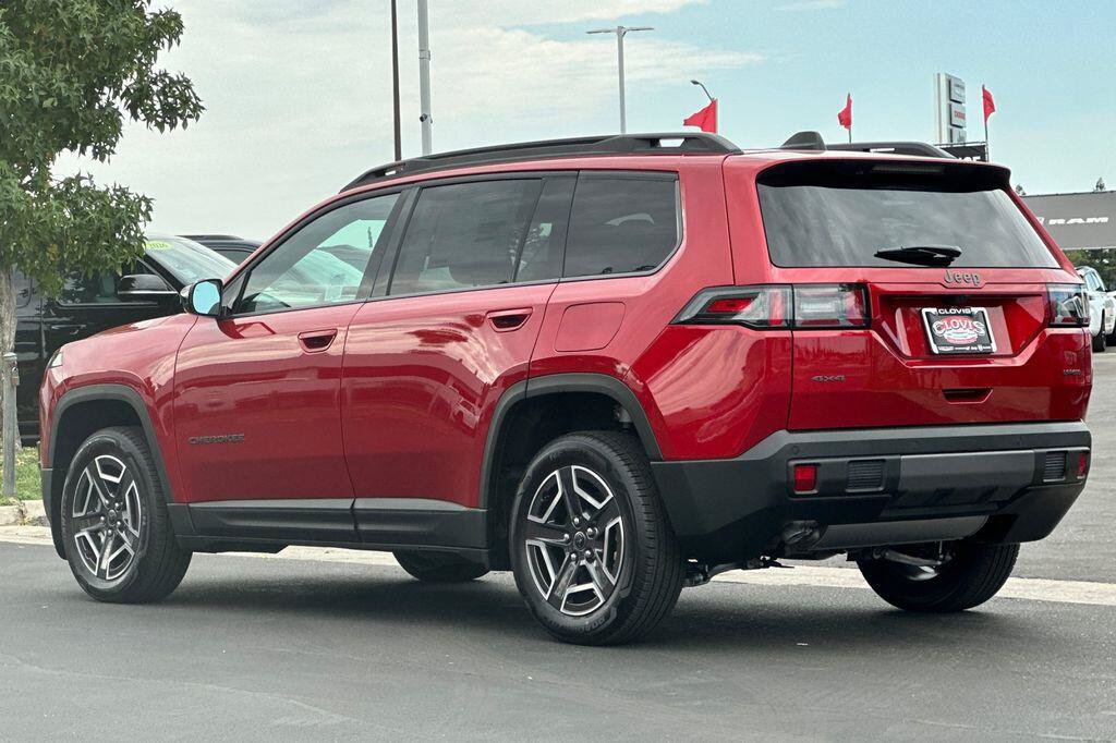 New 2026 Jeep Cherokee Laredo AWD/4WD image 6