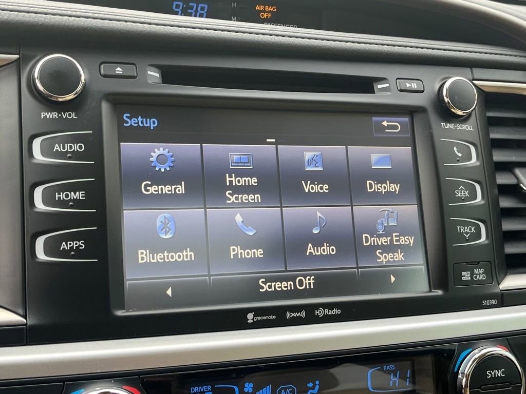 Used 2019 Toyota Highlander AWD V6 image 16