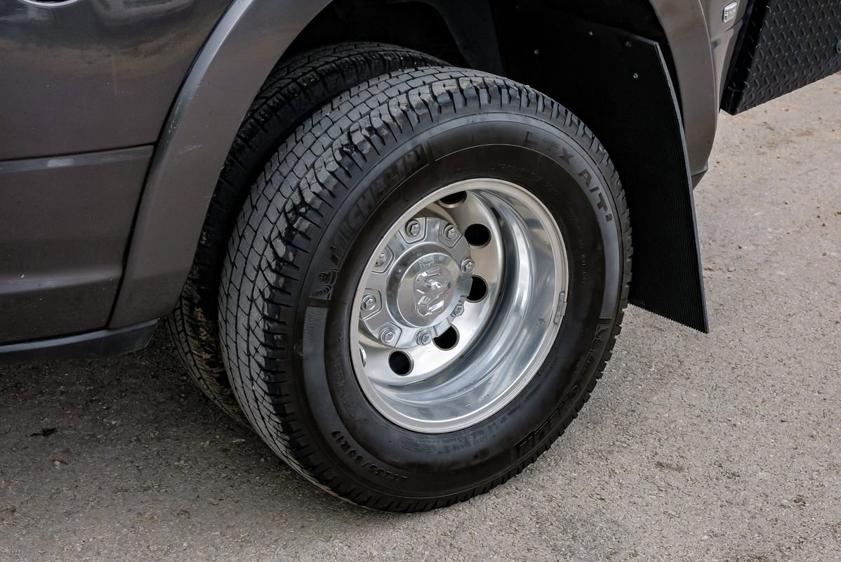 Used 2021 RAM 3500 Limited image 62