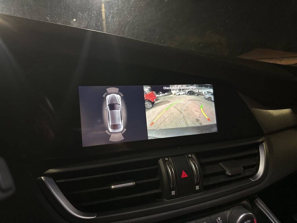 Used 2022 Alfa Romeo Giulia Veloce image 12