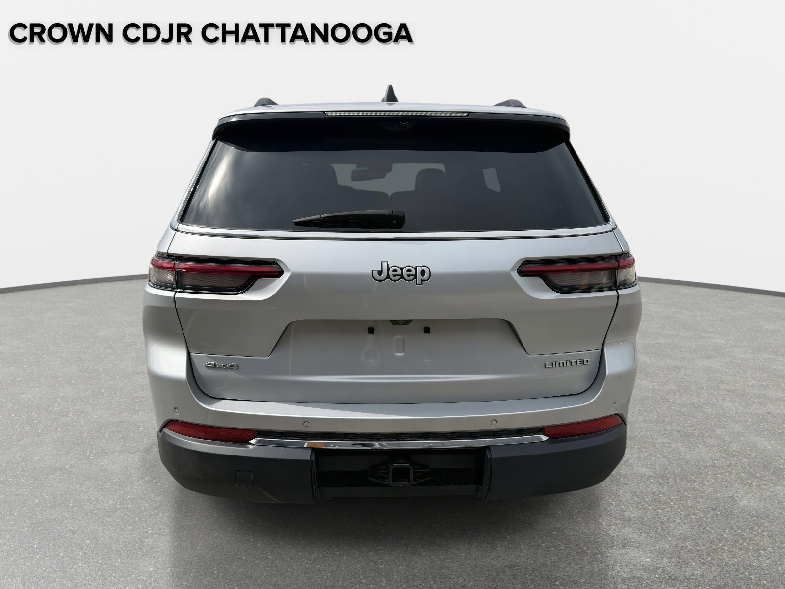 Certified 2024 Jeep Grand Cherokee L Limited w/ Luxury Tech Group II image 3
