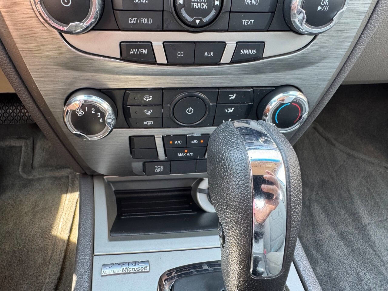 Used 2012 Ford Fusion SE FWD image 18
