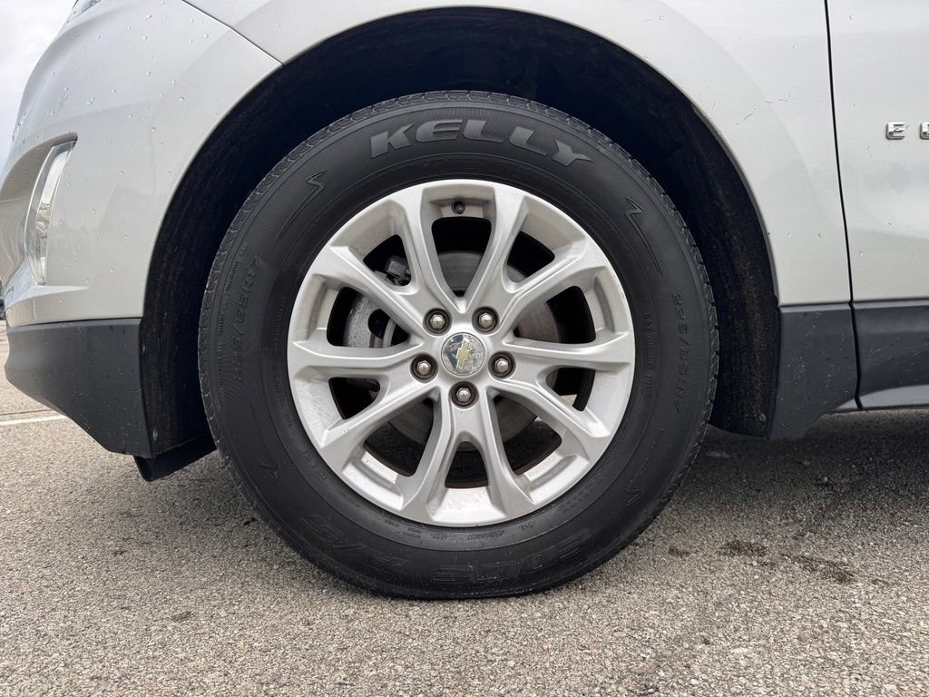 Used 2018 Chevrolet Equinox LT w/ Sun & Infotainment Package FWD image 16