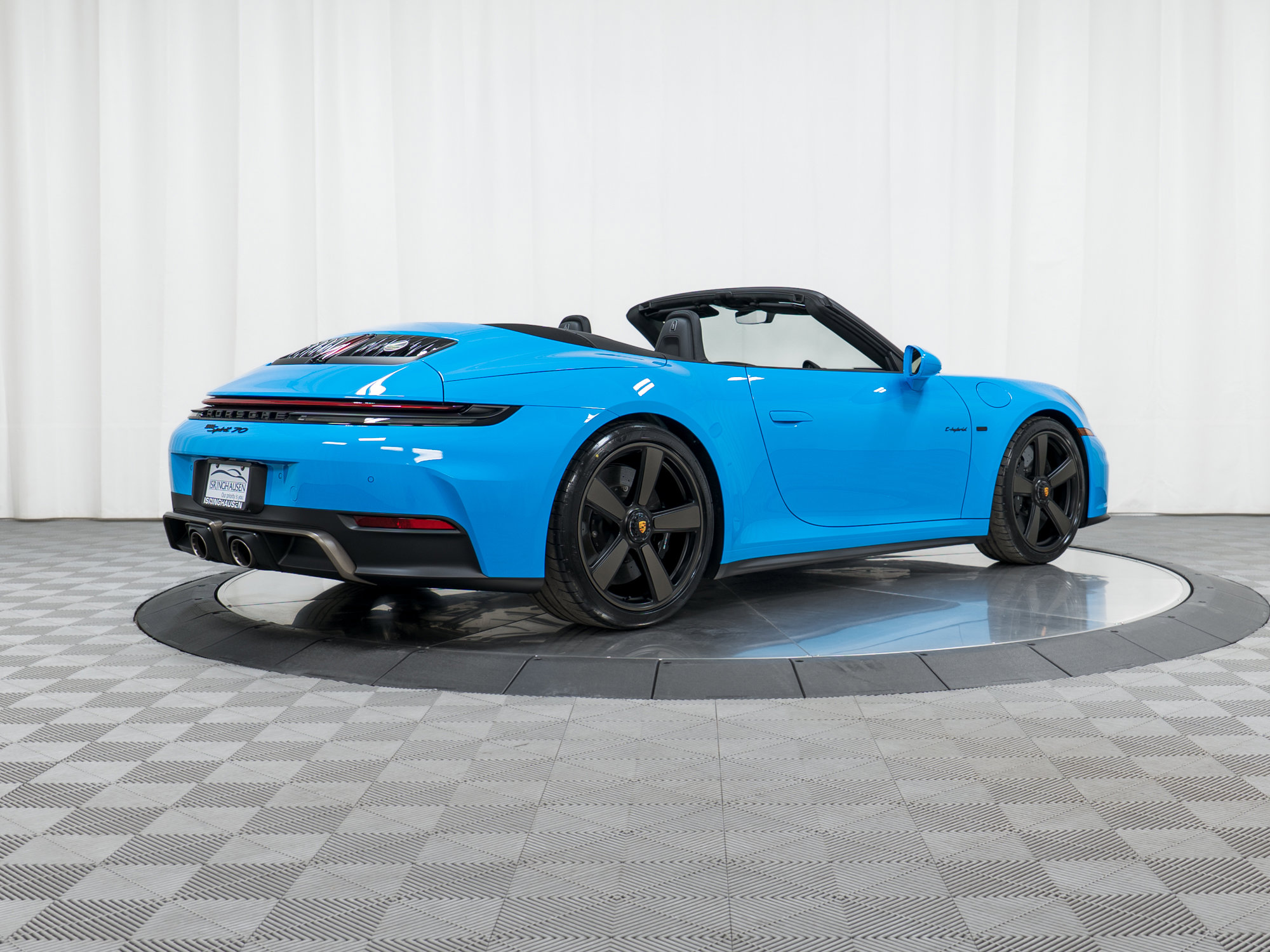 Used 2026 Porsche 911 GTS image 7