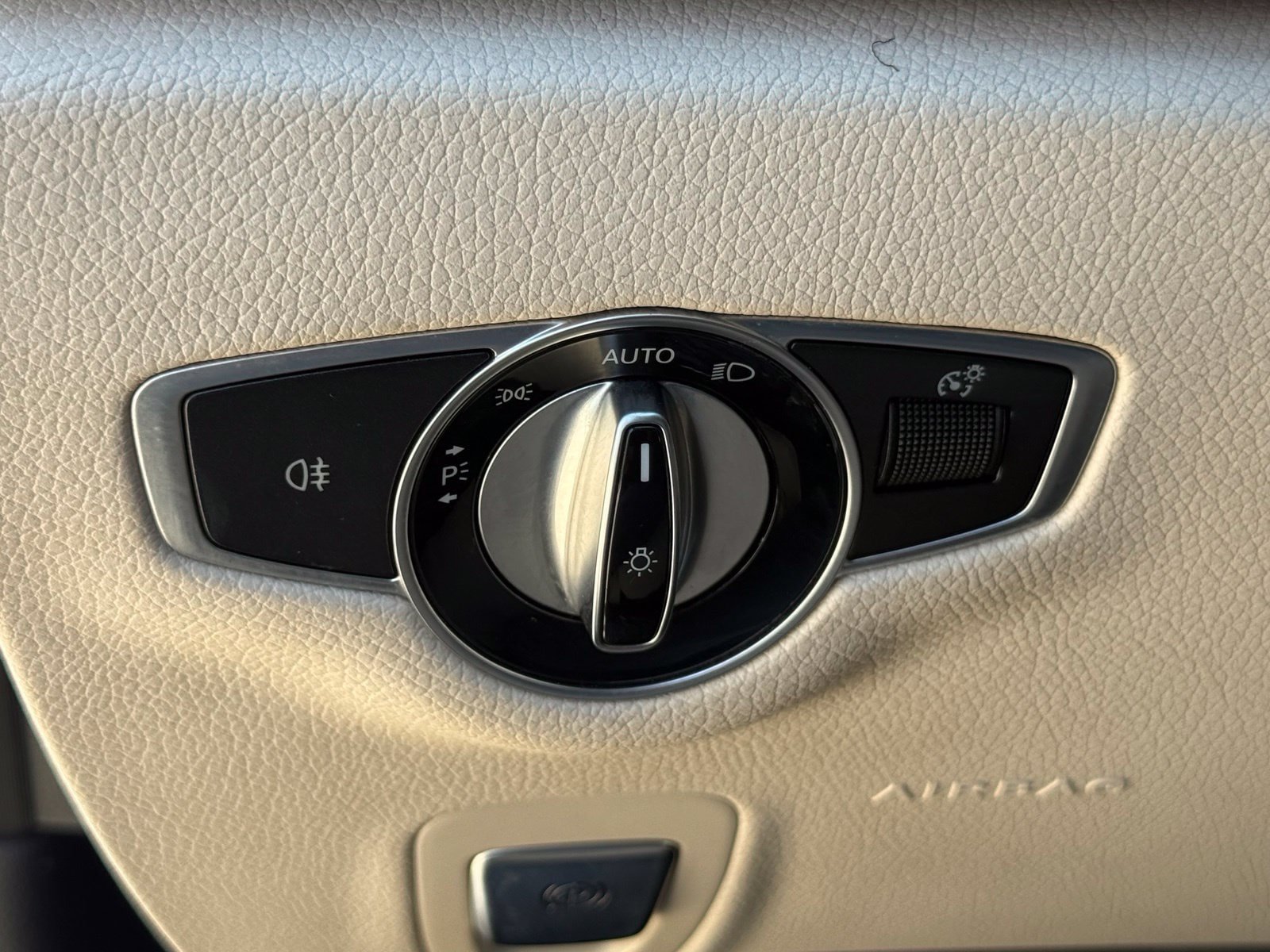 Used 2020 Mercedes-Benz E 350 Sedan image 28