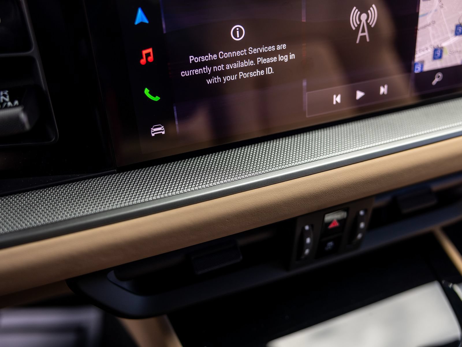 New 2026 Porsche Cayenne Coupe AWD/4WD image 41