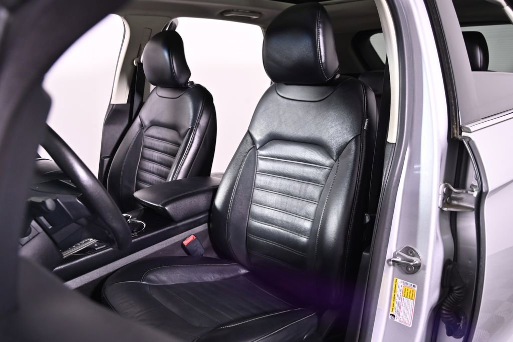 Used 2015 Ford Edge SEL w/ Equipment Group 201A image 24