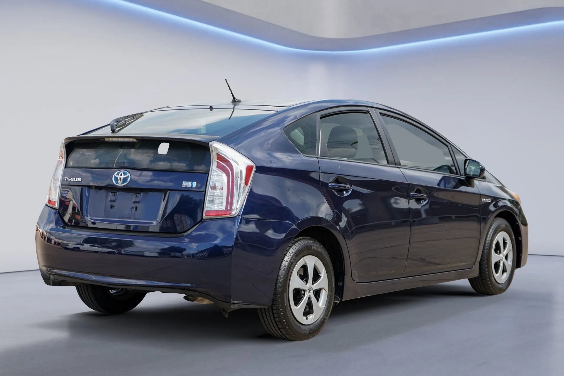 Used 2015 Toyota Prius Two image 7