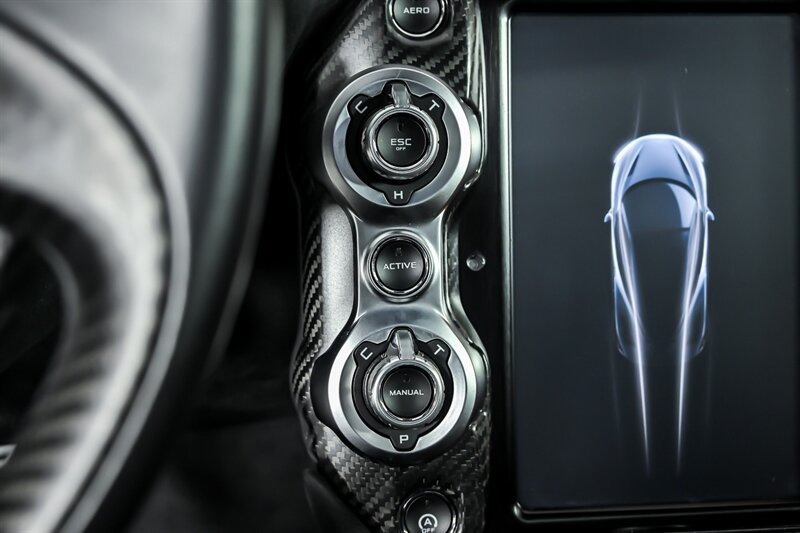 Used 2022 McLaren 720S Spider RWD image 28